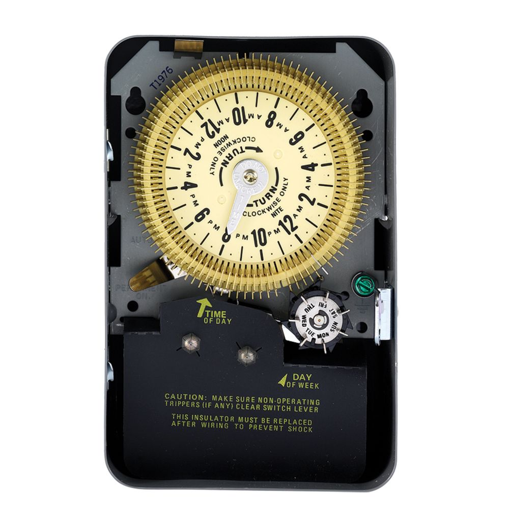 T1976 — Temporizador mecánico de 24 horas con función Skip-a-Day (omitir día), 208-277 VCA, 60 Hz, SPDT, gabinete metálico para interior, intervalo de 15 minutos