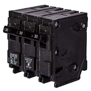 Q390 — Interruptor termomagnético enchufable 3 polos 90 A 240 V 10 kA tipo QP
