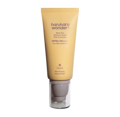 BLACK RICE MOISTURE AIRYFIT DAILY SUNSCREEN SPF50+ PA++++