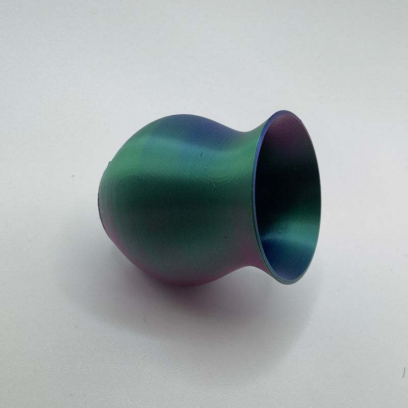 Vase Hide