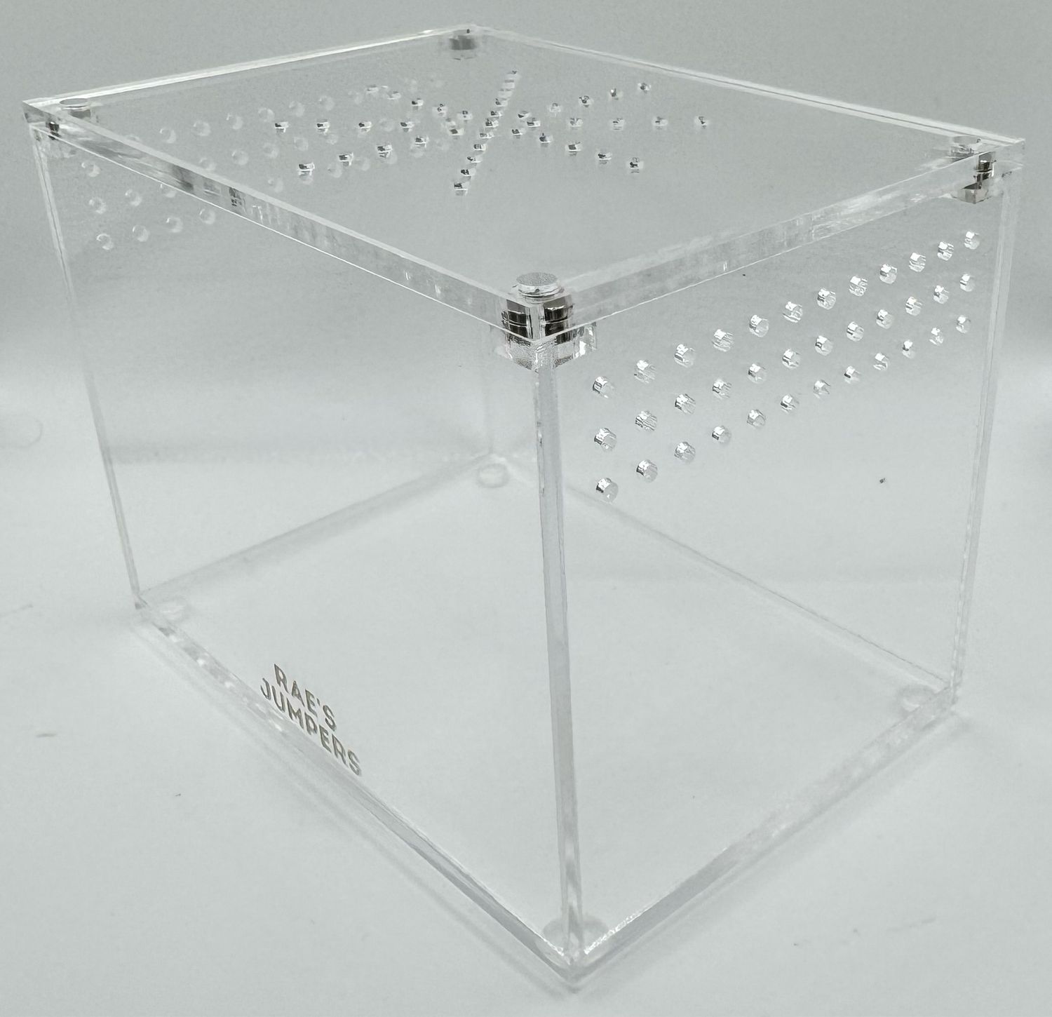 Medium Terrestrial Enclosure
