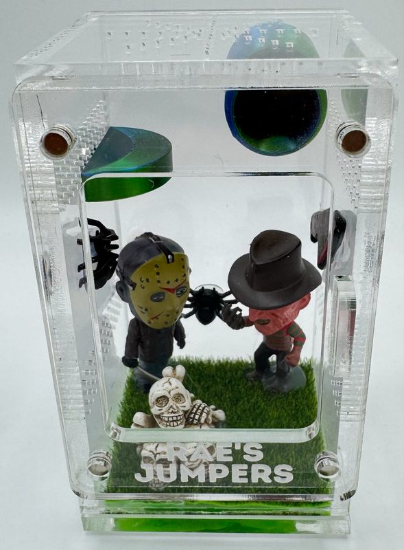 Freddy Vs. Jason Medium Arboreal Enclosure