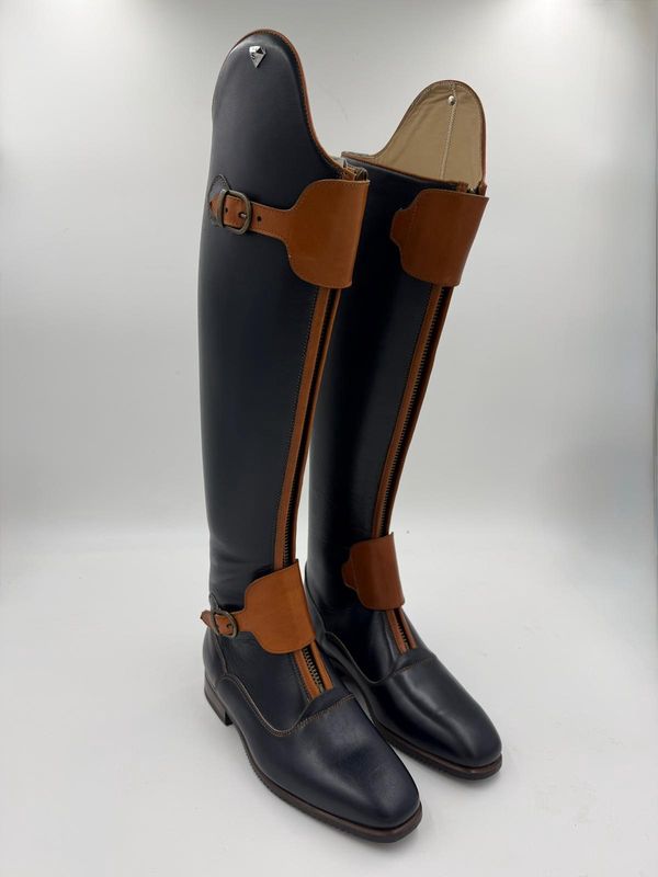 Ex-demo Polo Dressage boot size 37