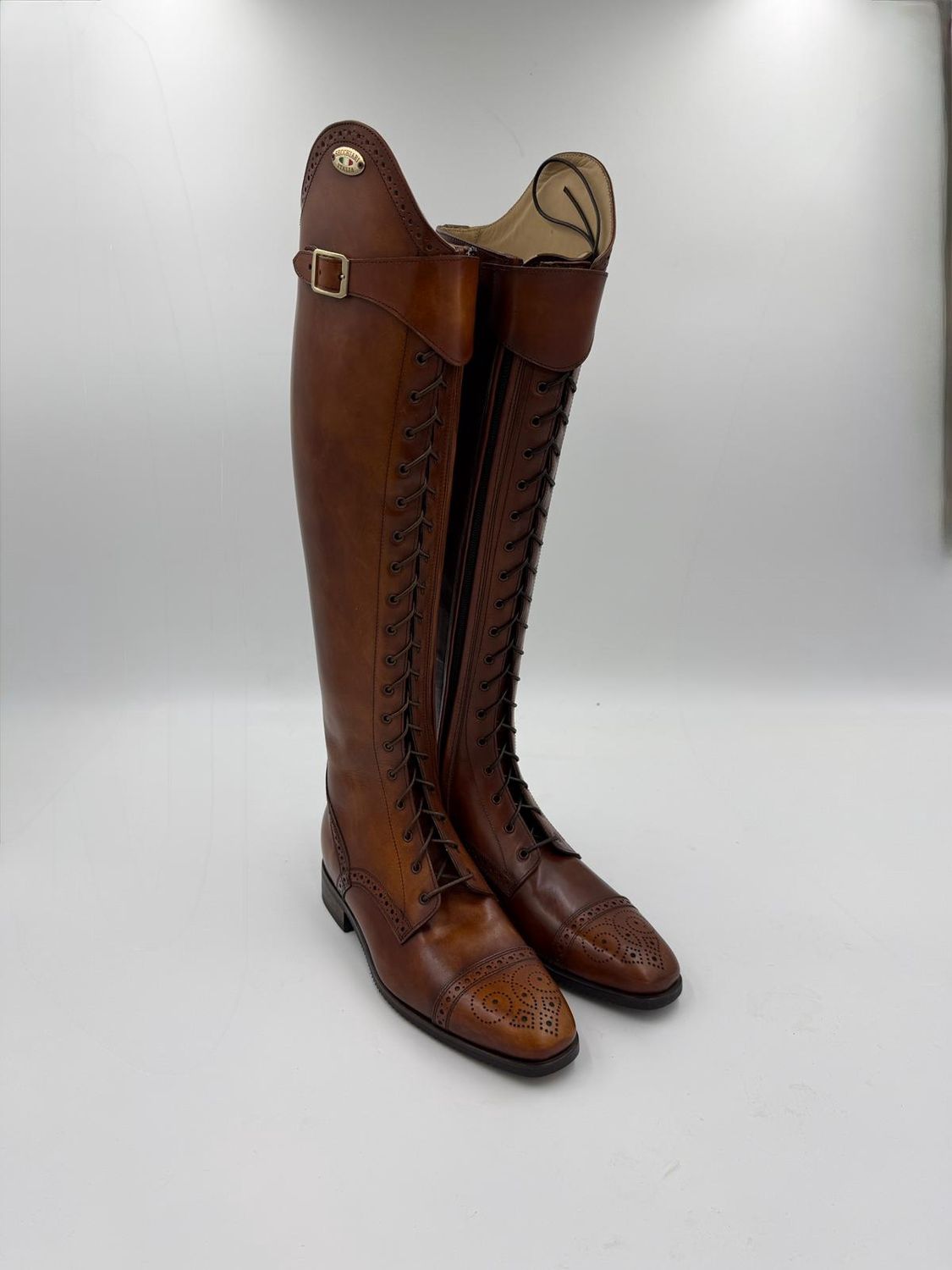 Ex demo custom Eloide Antique Brown size 38