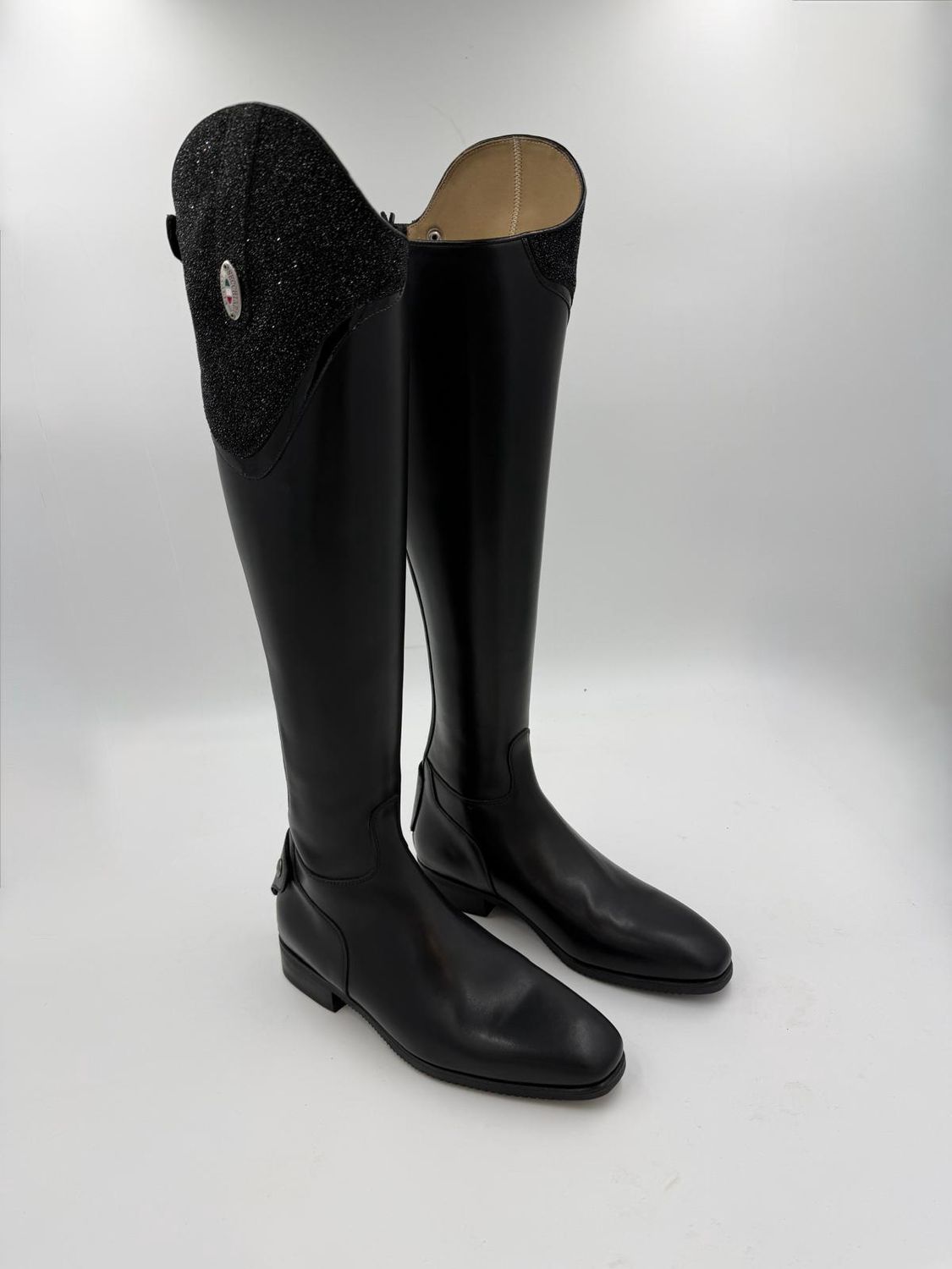 Ex demo black calfskin with glitter top and patent piping size 38