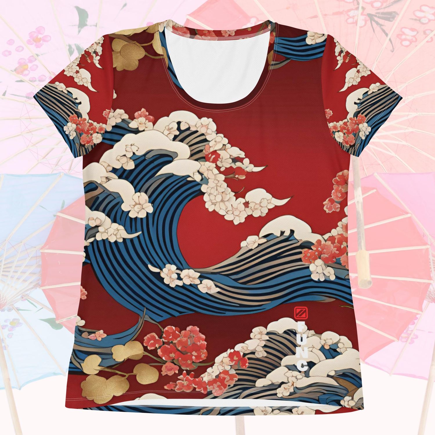 Asian Wave Print Women&#39;s Athletic T-shirt