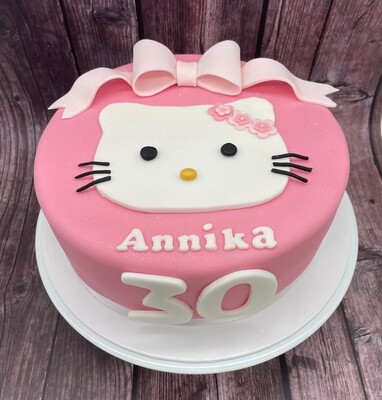 Fondant Torte Helly Kitty Fondant Torte Helly Kitty