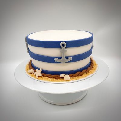 Fondant Torte Maritim mit Anker Fondant Torte Maritim mit Anker