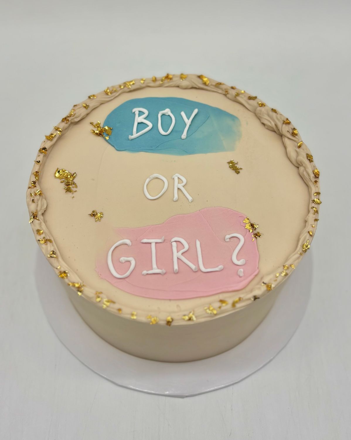 Gender Reveal Cake 1