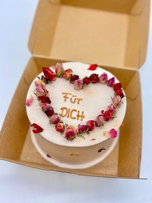 Tiny Cake mit Rosenherz