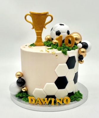 Torte Fußballpokal