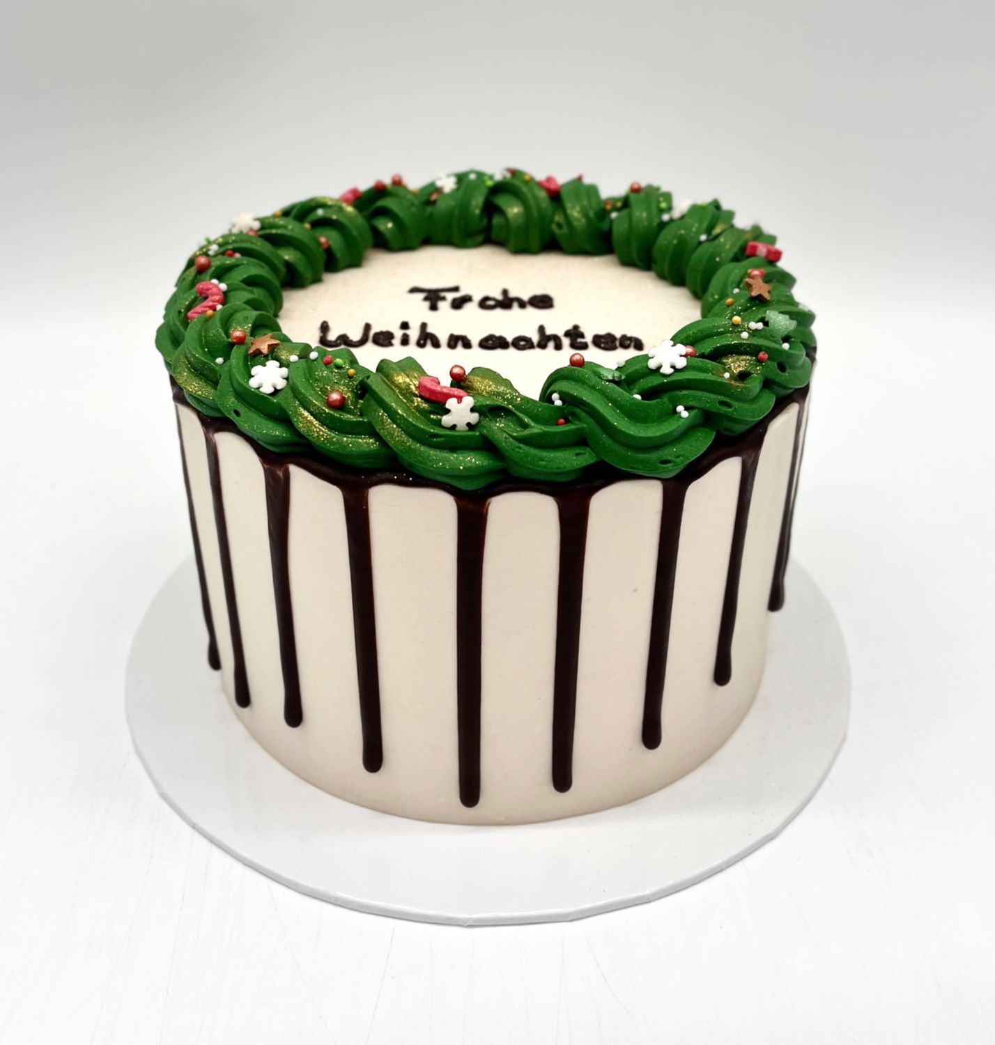 Weihnachtstorte "Vintagekranz mit Drip"