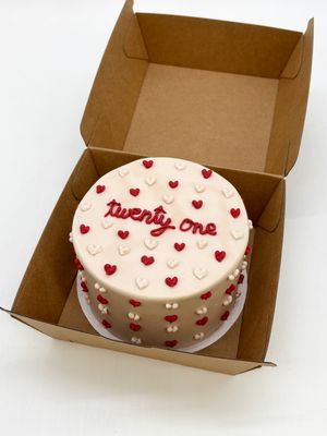 Tiny Cake mit vielen Herzen