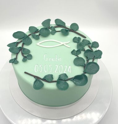 Fondant Torte mit handmodelliertem Eukalyptus aus Zucker