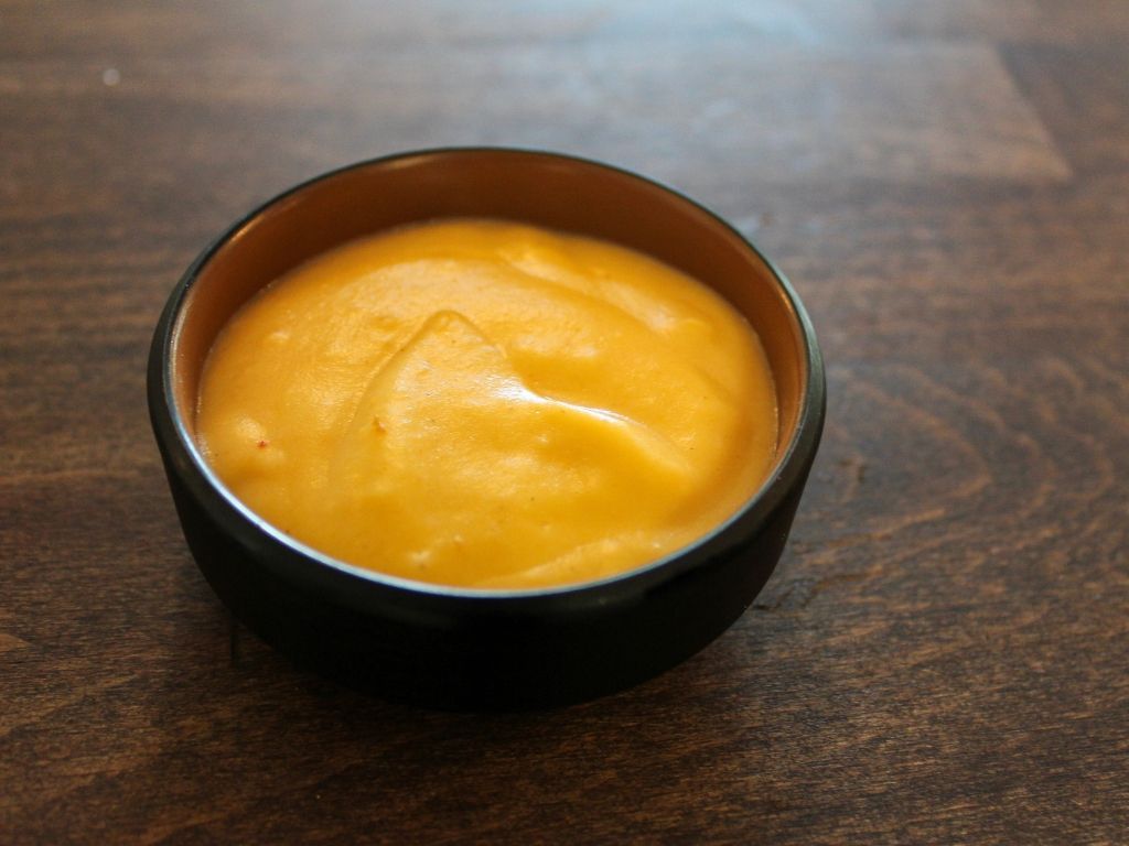 Salsa al Cheddar