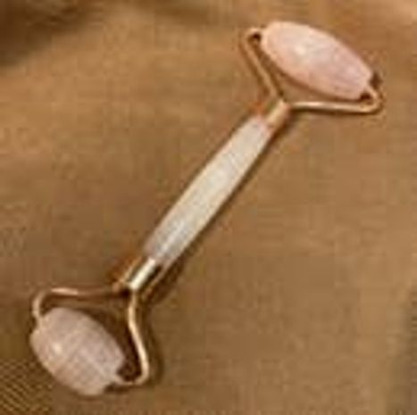 Rose Quartz Facial Roller