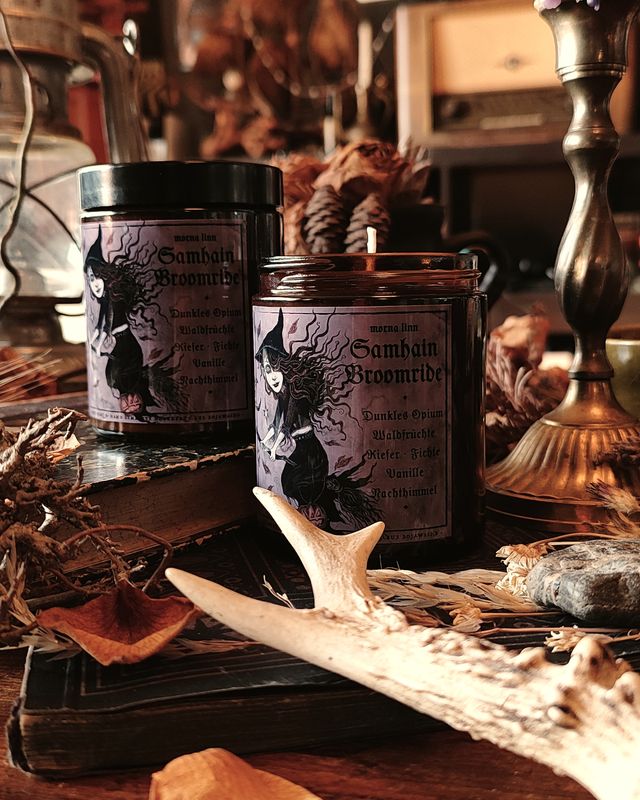 Samhain Broomride ✷ Duftkerze im Glas 180 ml