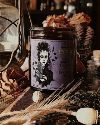 Lydia ✷ Duftkerze im Glas 180 ml