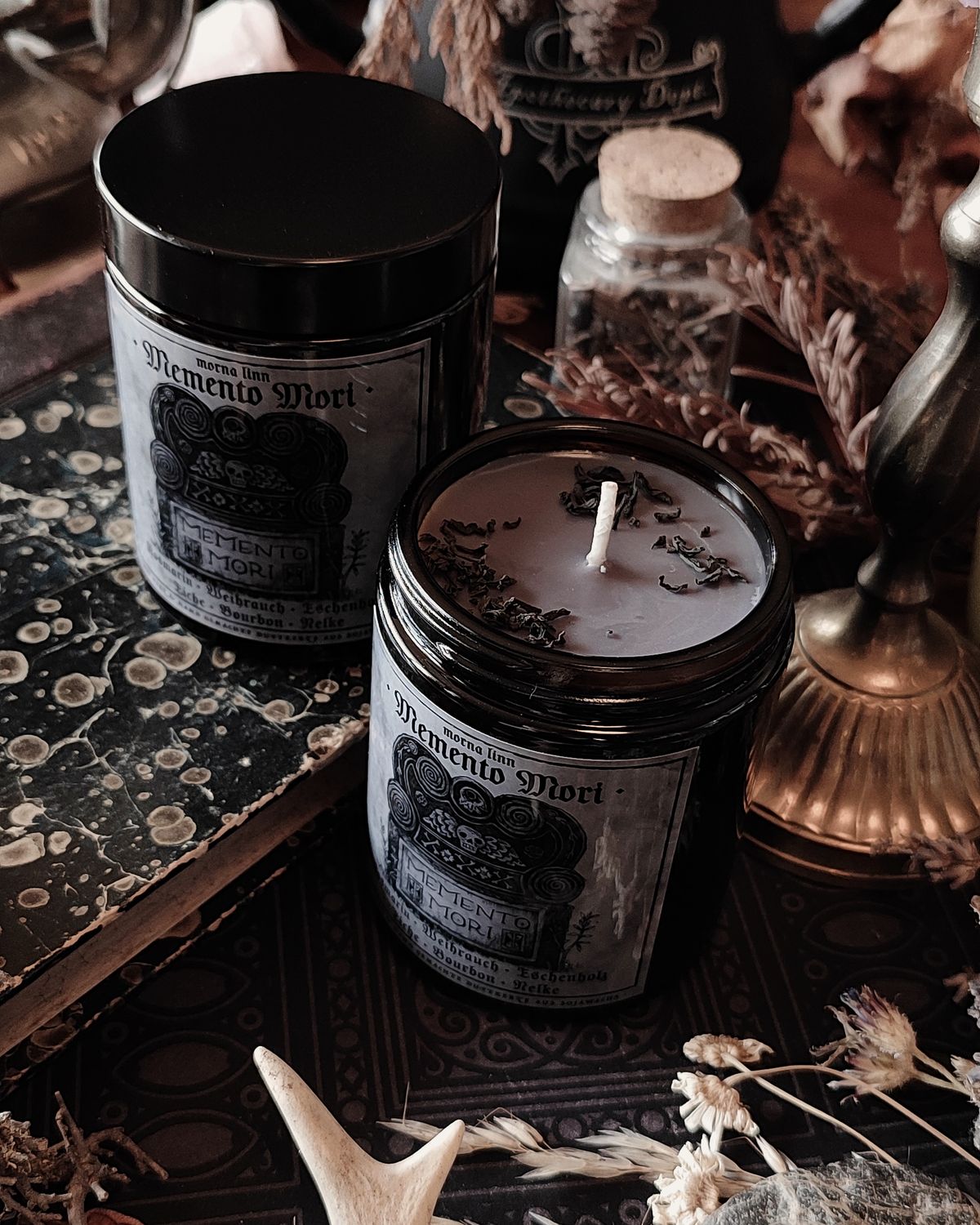 Memento Mori ✷ Duftkerze im Glas 180 ml