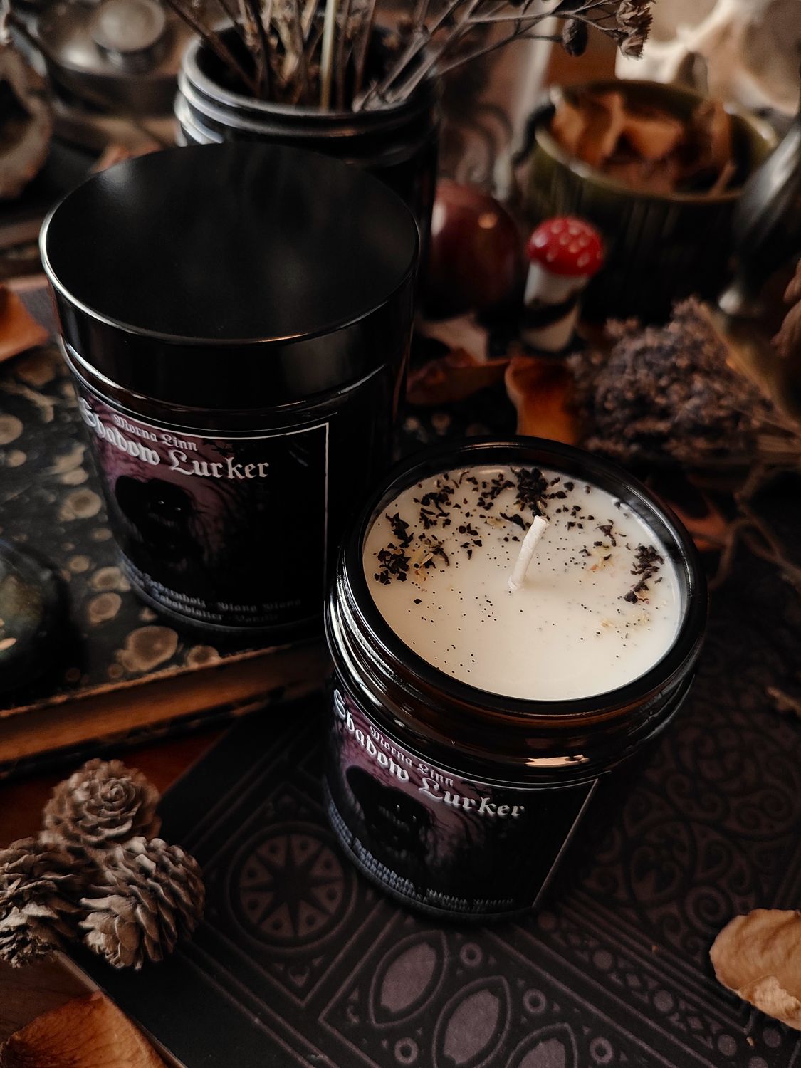 Shadow Lurker ✷ Duftkerze im Glas 180 ml