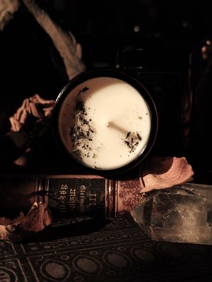 Buhbert ✷ Duftkerze im Glas 180 ml