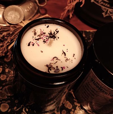 Nosferata ✷ Duftkerze im Glas 180 ml