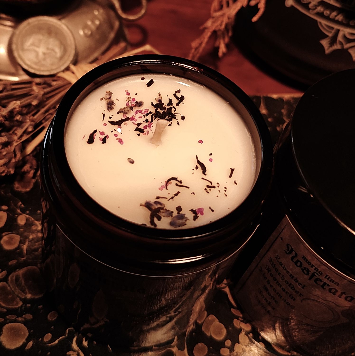 Nosferata ✷ Duftkerze im Glas 180 ml