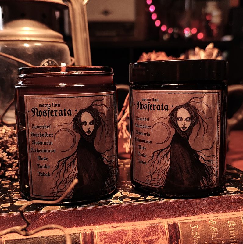 Nosferata ✷ Duftkerze im Glas 180 ml
