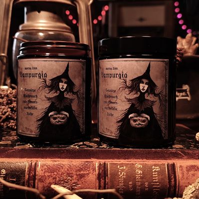 Vampurgia ✷ Duftkerze im Glas 180 ml