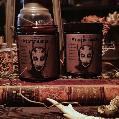 Krampusnacht ✷ Duftkerze im Glas 180 ml