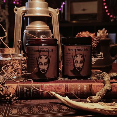 Krampusnacht ✷ Duftkerze im Glas 180 ml