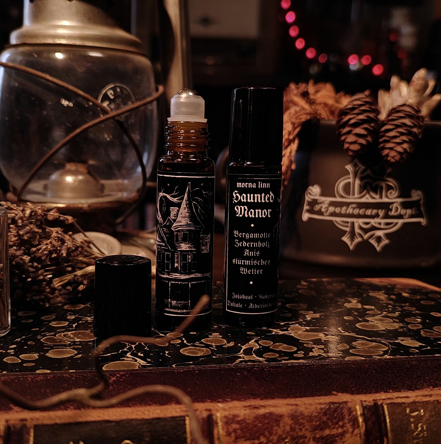 Haunted Manor · 10ml Roll On Parfüm Öl