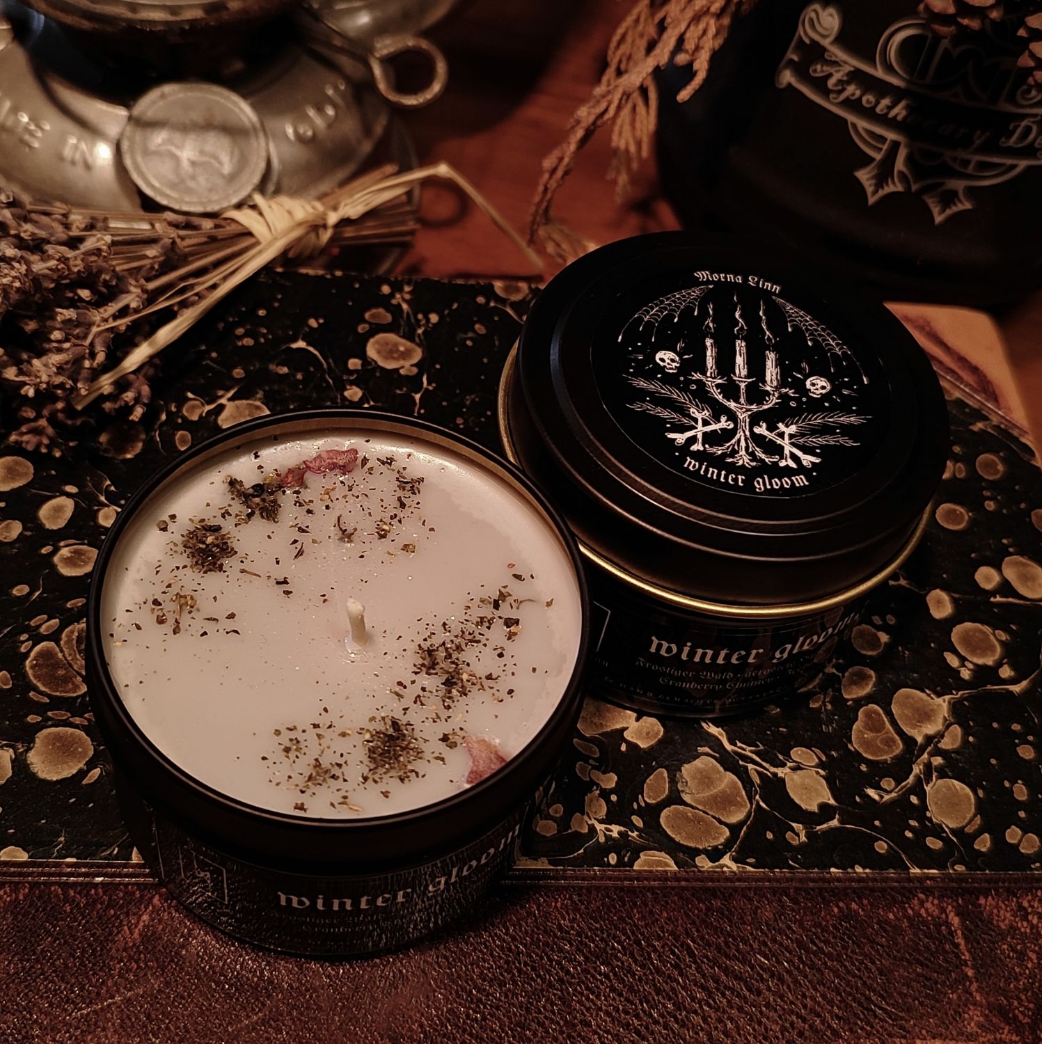 Winter Gloom ✷ Duftkerze im Glas 135 ml