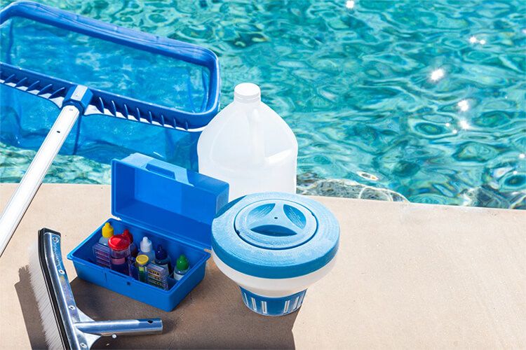 ¿Cómo Mantener el Agua de tu Piscina Limpia y Cristalina?