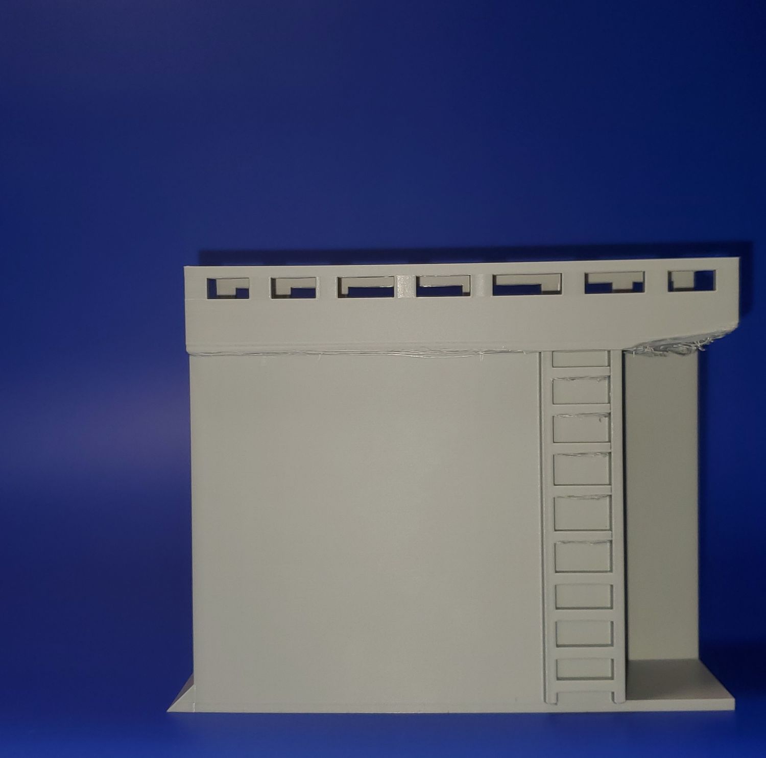 Giant Wall 8