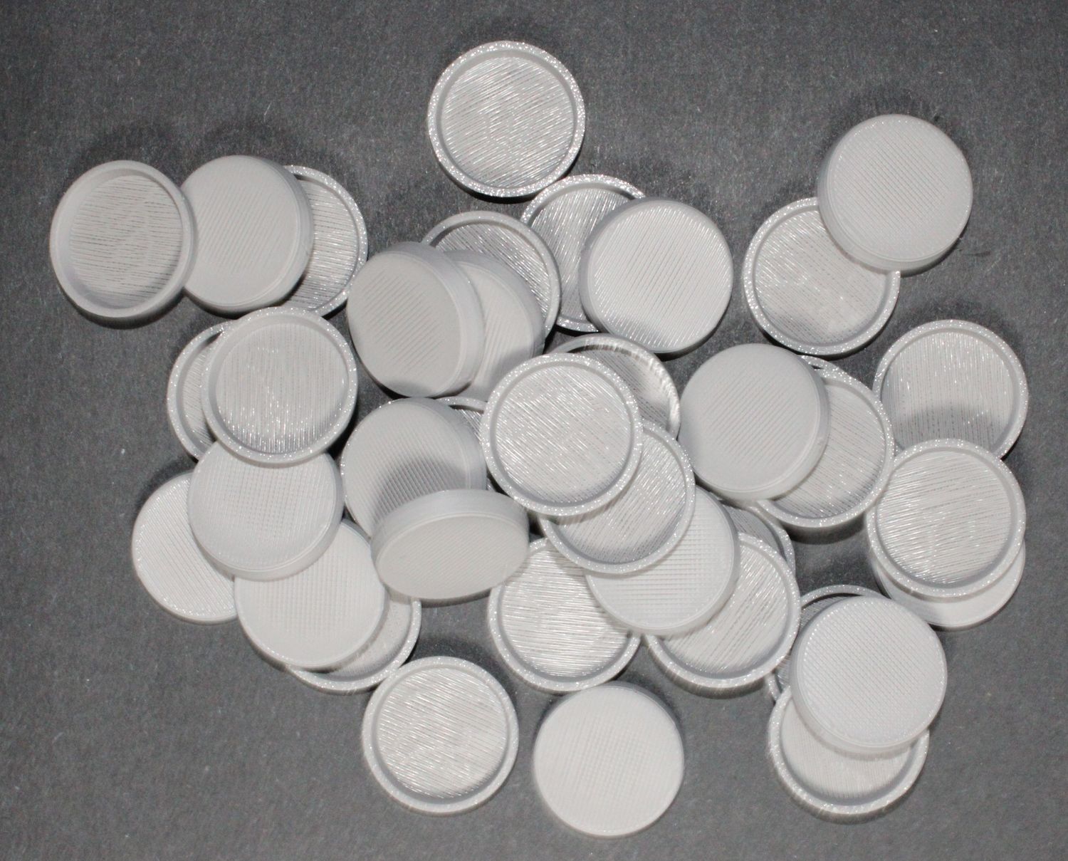 25 Millimeter Round Base 40 Count