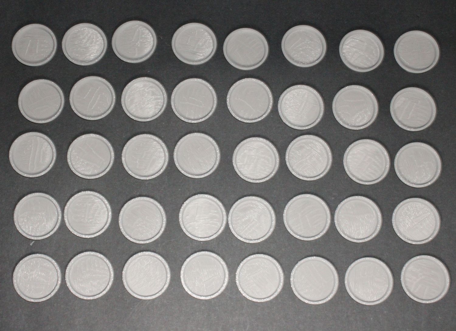 35 Millimeter Round Base 40 Count