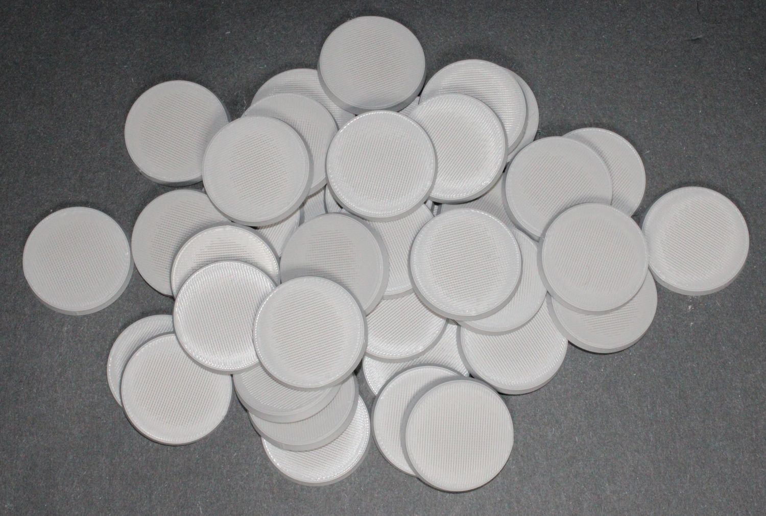 35 Millimeter Round Base 40 Count