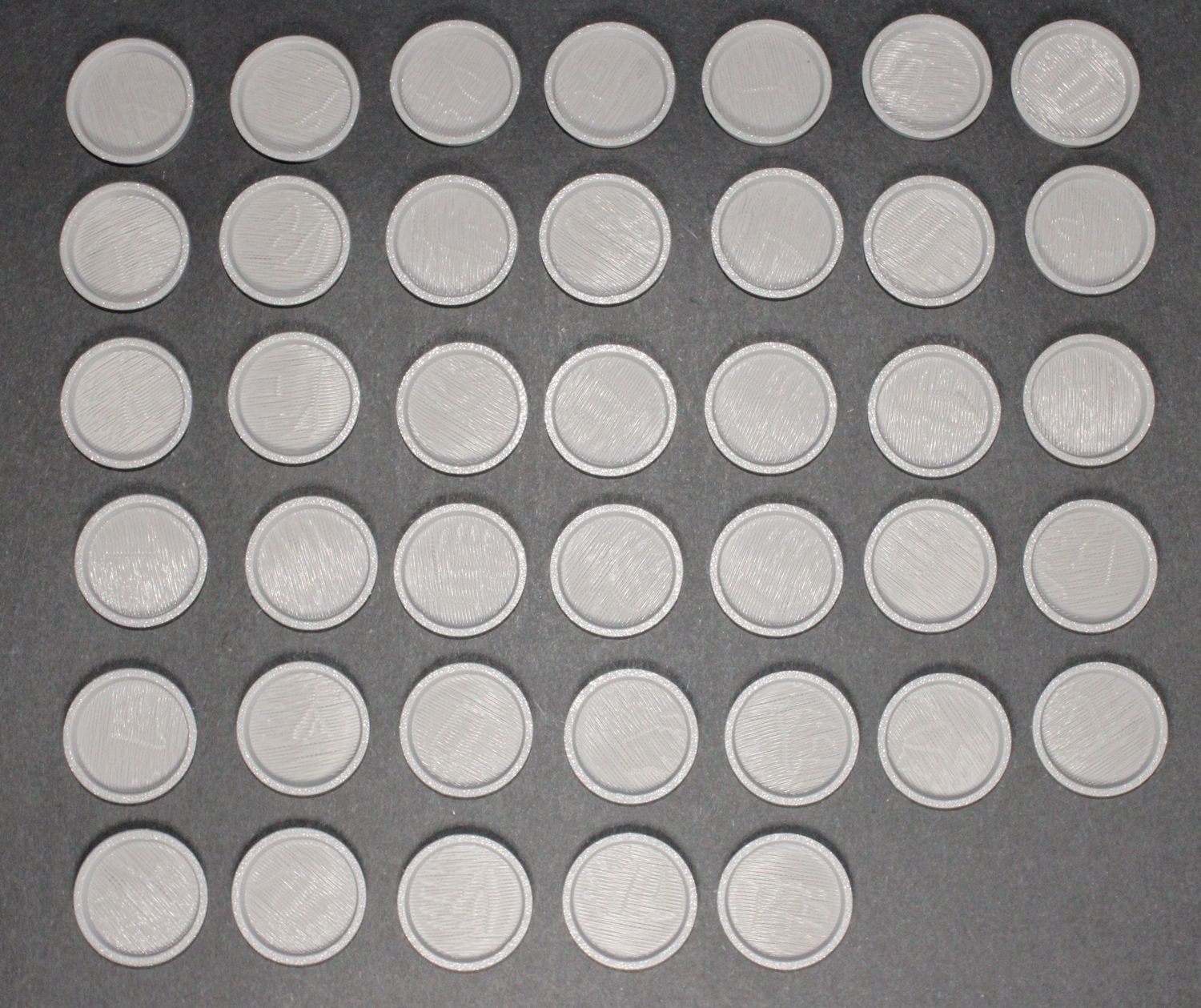 29 Millimeter Round Base 40 Count