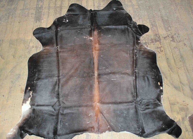 COW HIDE RUG NATURAL EXOTIC COLOR ASSORTED #1 A QUALITY 27ft2 AVERAGE 939