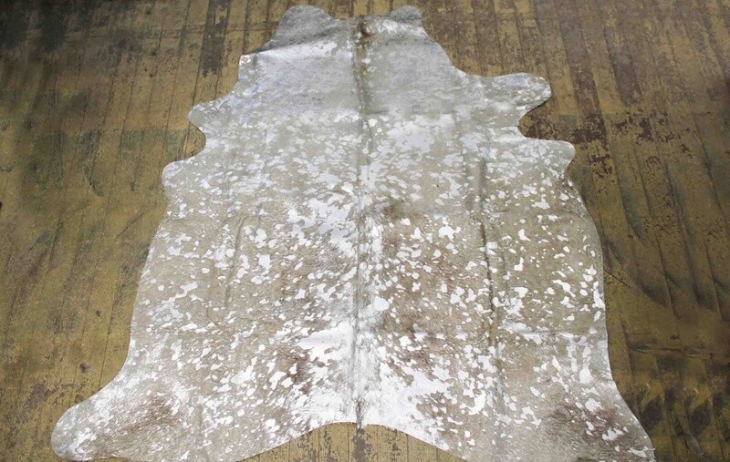COWHIDE RUG REAL WITH METALIC ACID WASH 5398