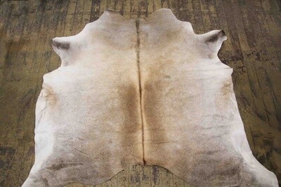 COW HIDE RUG NATURAL TRICOLOR OR EXOTIC LIGHT BRINDLE OR GREY BEIGE SELECT EXTRA QUALITY 38ft2 AVERAGE 12068