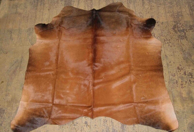 COW HIDE RUG #2 NATURAL BROWN OR BLACK SOLID OR WITH WHITE ASSORTED #2 B QUALITY 27ft2 AVERAGE 6977