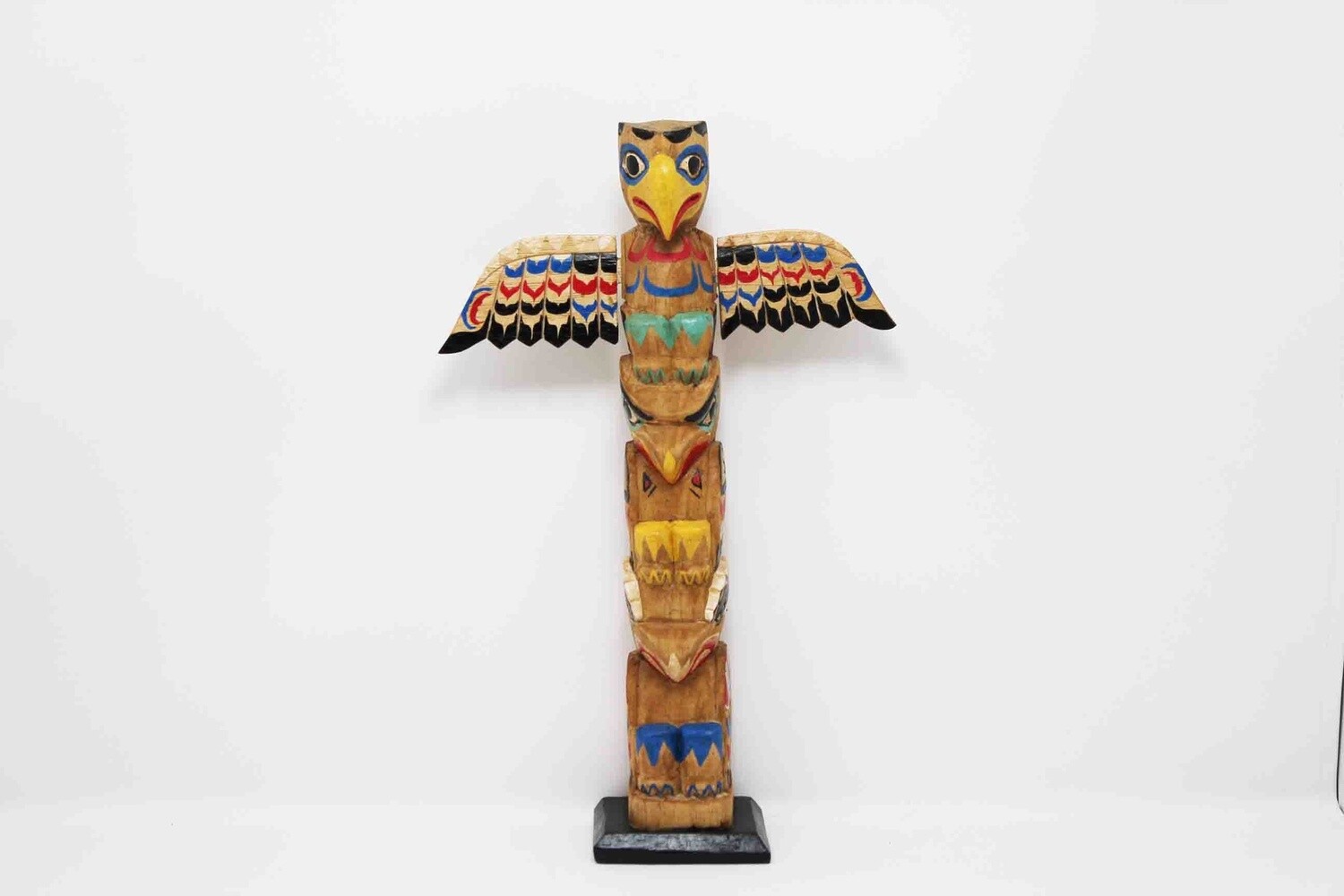NORTHWEST INDIAN STYLE TOTEM POLE HAND CARVED AND PAINTED ALBESIA 2004