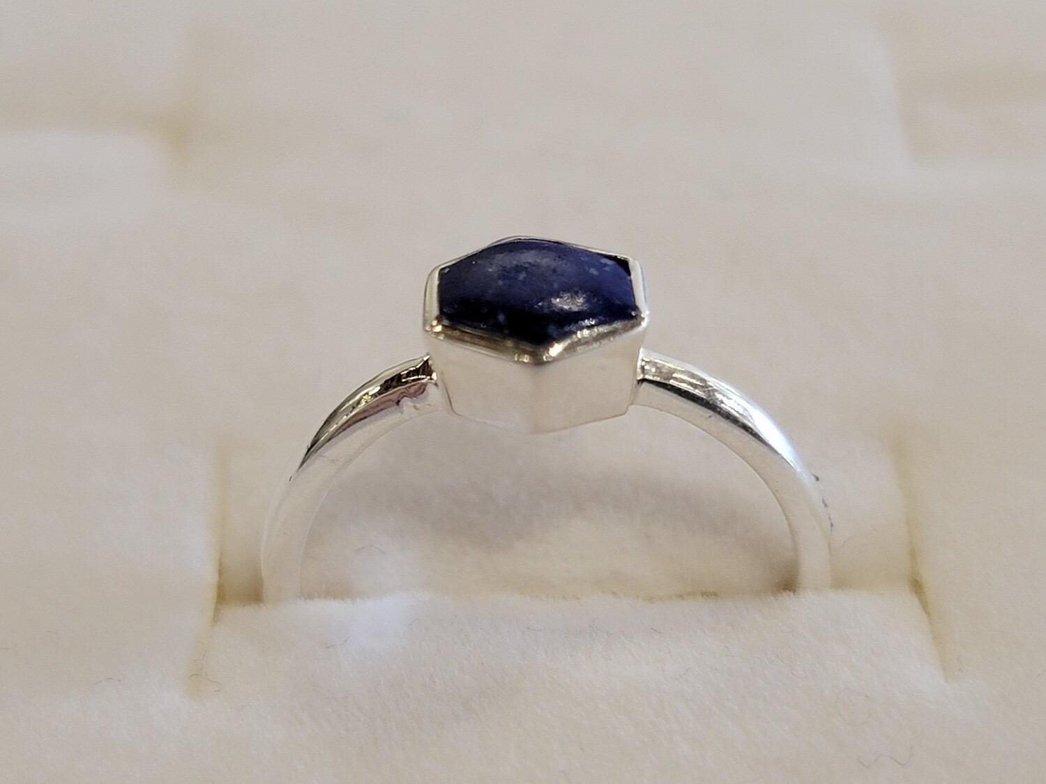 Duplicate Test “GEMSTONE RING STERLING ASST 2668”, Item #: 2668-LAPISHEX, Size: 6, Alternate Lookup: CYO12-602
