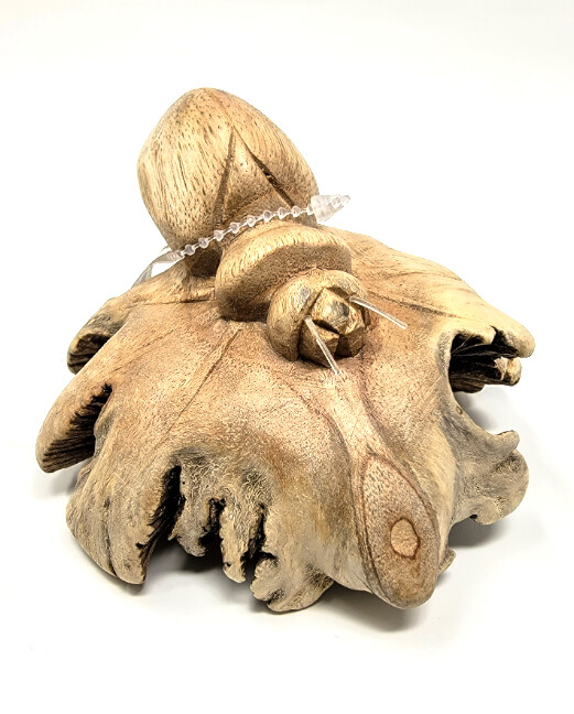 SPIDER STATUE HAND CARVED FROM PARASITE WOOD 2103