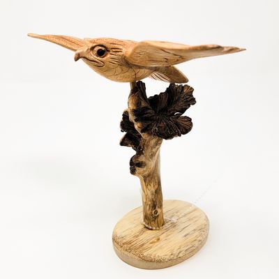 FLYING EAGLE STATUE HAND CARVED IN SUAR HARDWOOD ON PARASITE WOOD BASE 2115