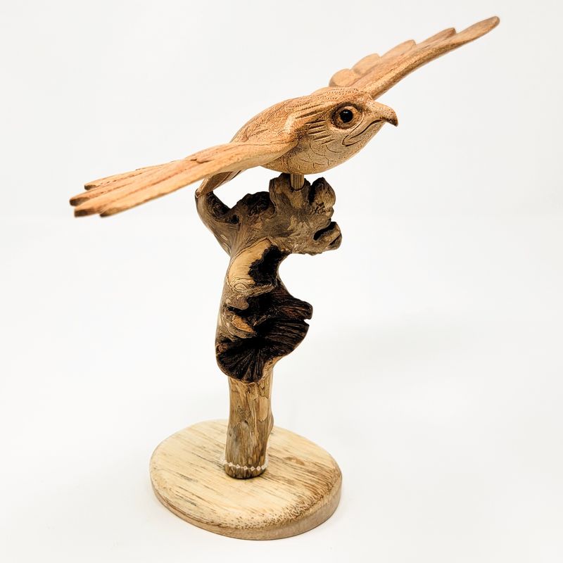 FLYING EAGLE STATUE HAND CARVED IN SUAR HARDWOOD ON PARASITE WOOD BASE 2115