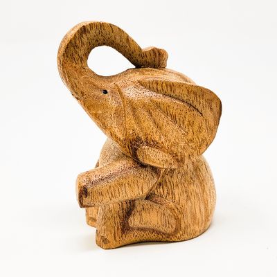 BABY ELEPHANT SITTING 1904