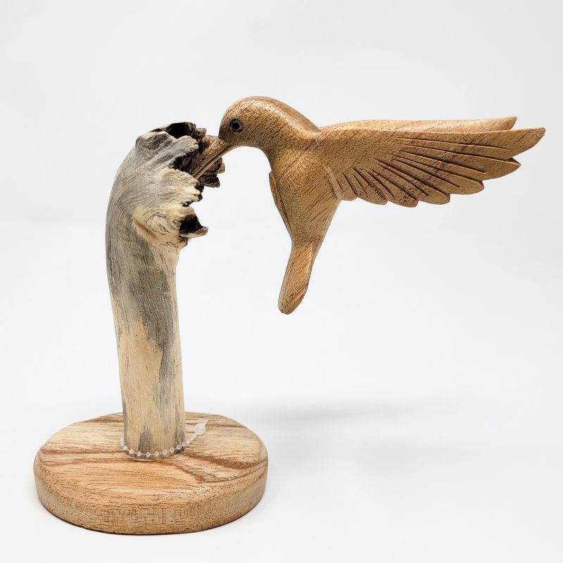 HUMMINGBIRD STATUE  2268